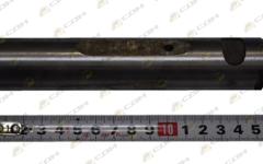 Палец рессоры НOWO d-30мм, l-154мм WG9100520065