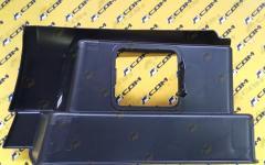 Подножка правая нижняя (пластик) HOWO T5G WG1664245076