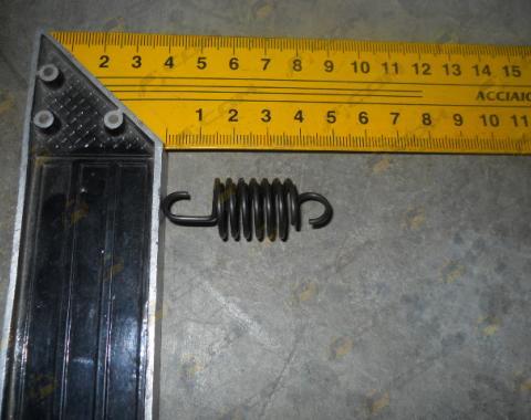 Пружина возврата выжимного подшипника (996914) L=47, D=17 4425 HOWO