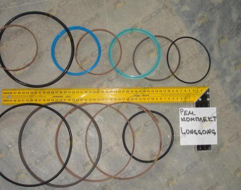 Ремкомплект цилиндра управления ковшом CDM843